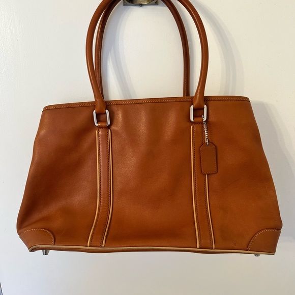 Authentic Coach tote bag - Picture 2 of 9